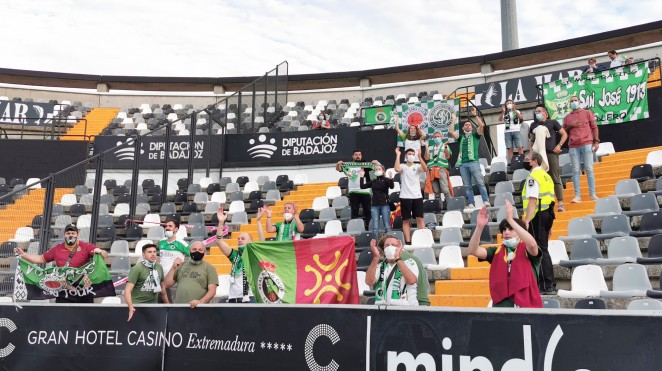 A la venta en las taquillas de Los Campos de Sport 900 entradas para el partido del Racing en el Reino de León | Racing
