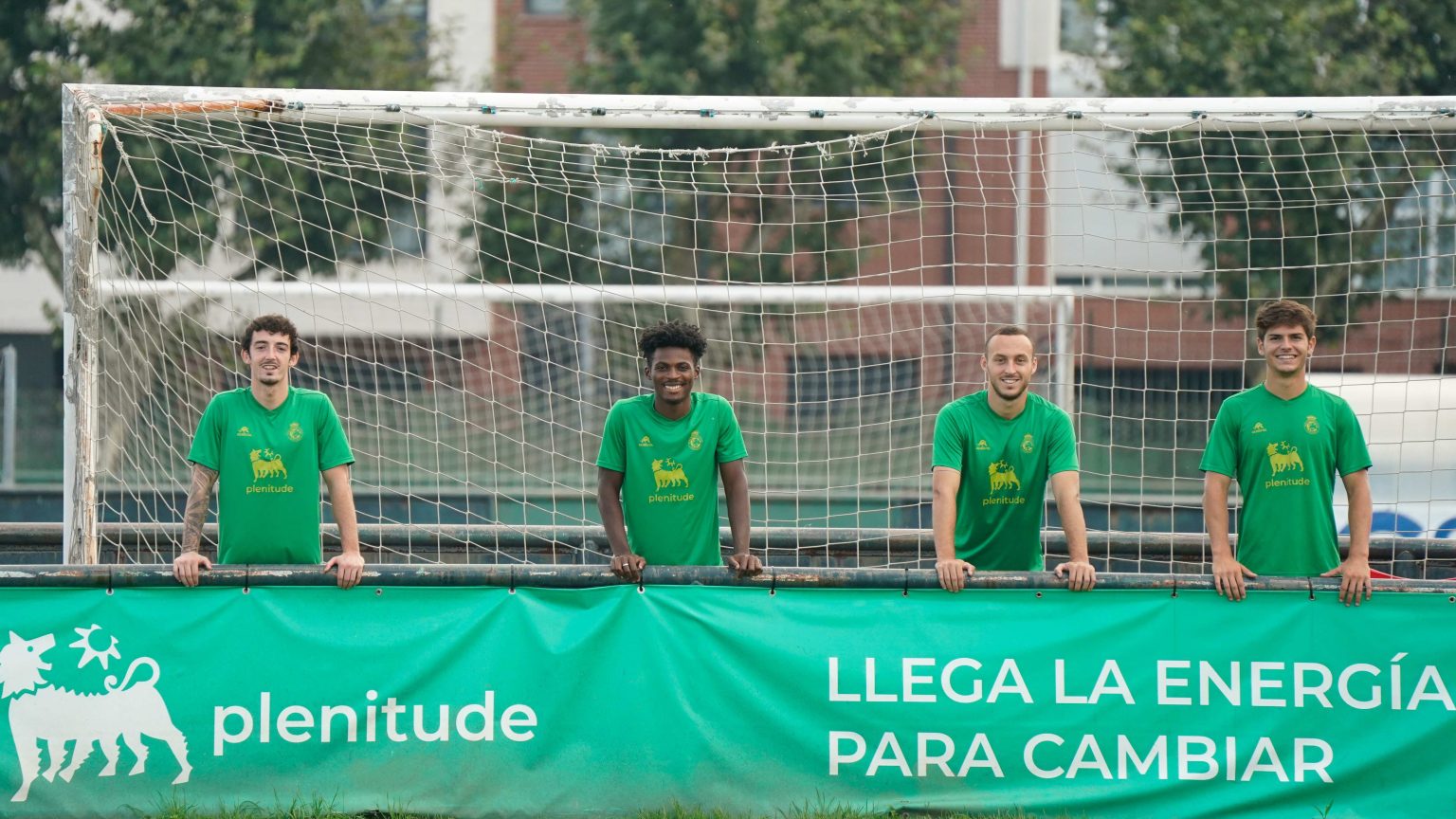 Santamaría, Obeng, Gomeza y Adrián Corral refuerzan la plantilla del Rayo Cantabria 2023/24 | Real Racing Club