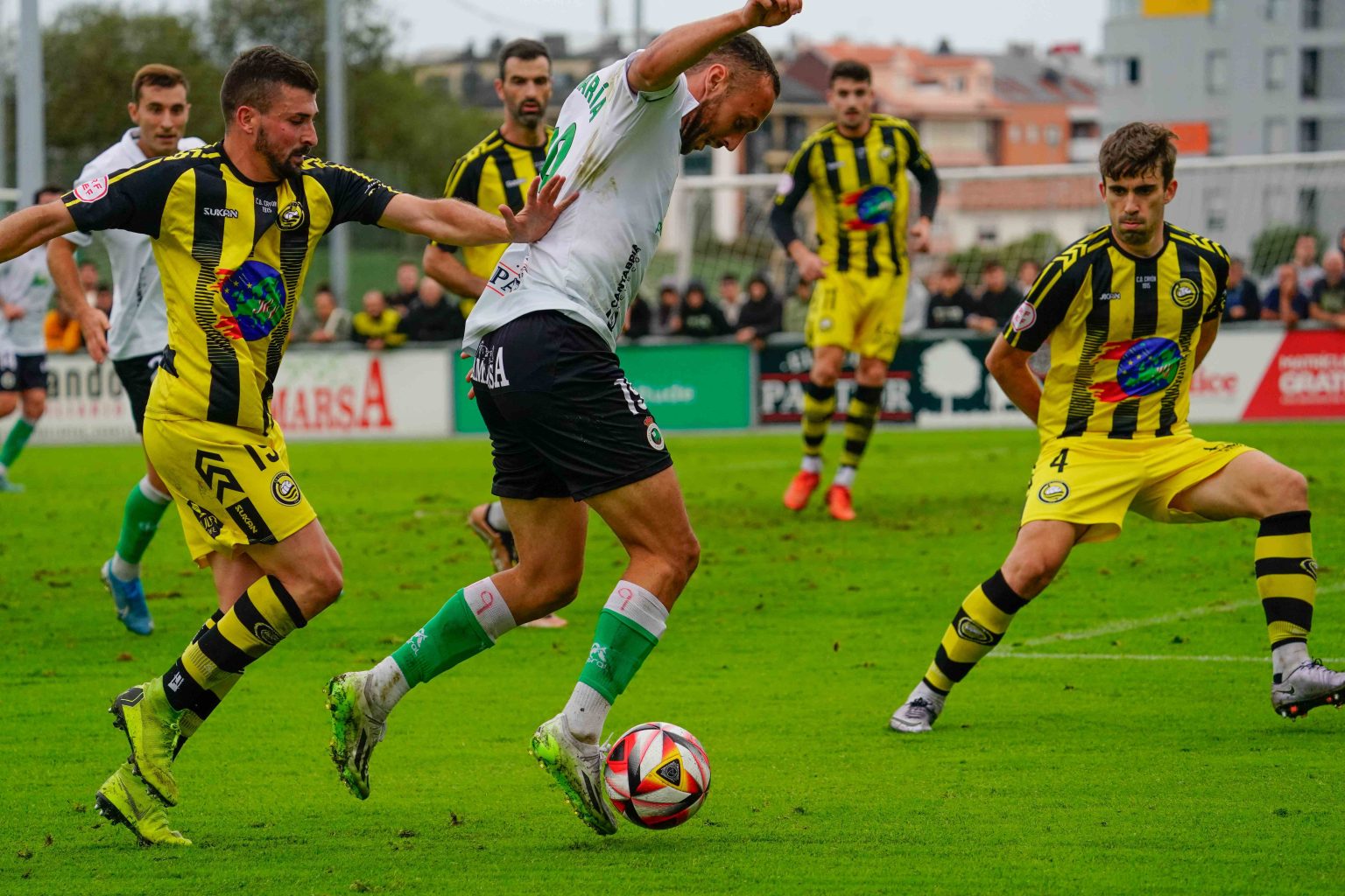 El Rayo Cantabria, aunque merece más, firma tablas con el Club Deportivo Cayón (1-1) | Real Racing Club