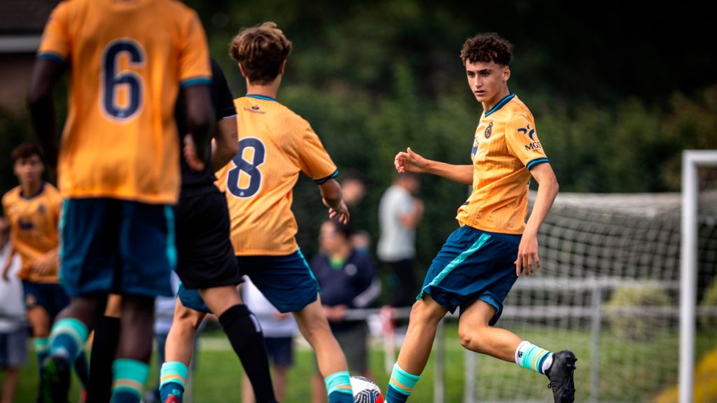 El Juvenil DH solventó su compromiso en Ferrol (0-4)