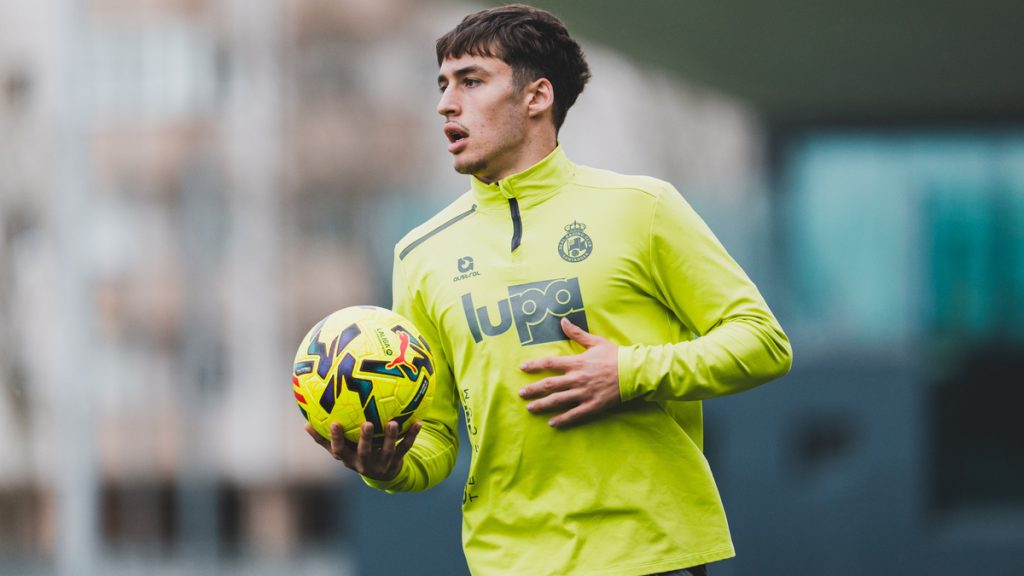 El racinguista Salinas, convocado por la Selección Española Sub-19 para jugar ante Noruega