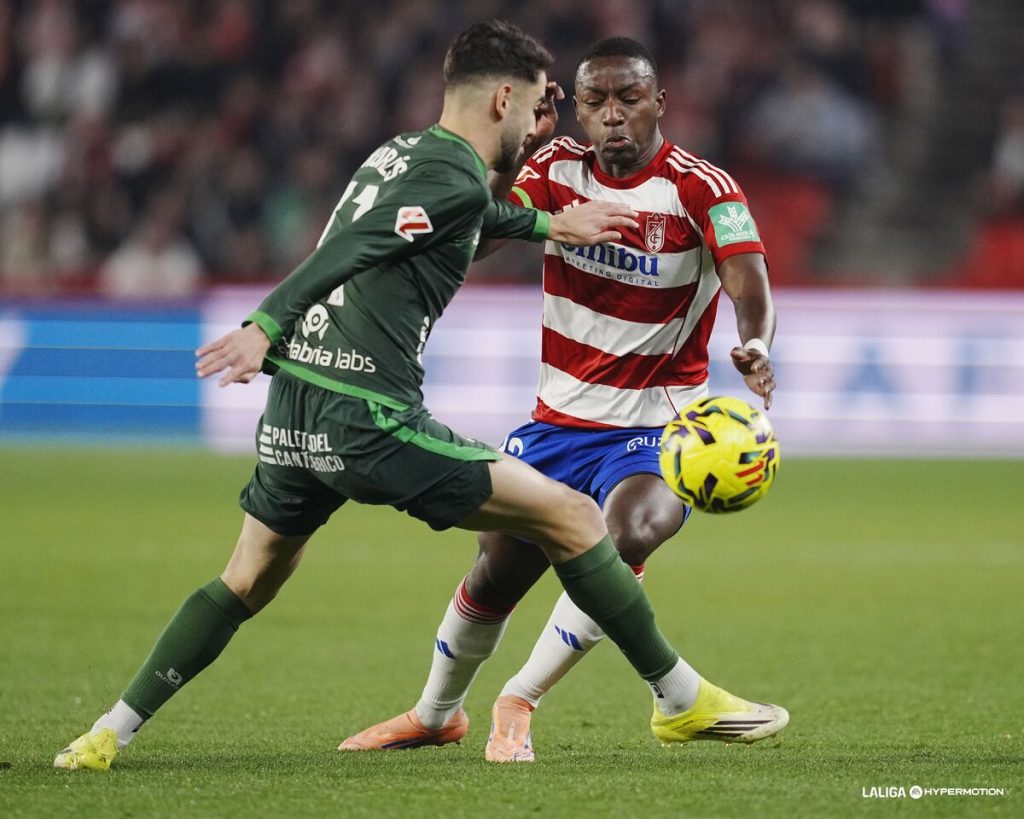 Granada sigue inexpugnable para el Racing (1-0) Granada sigue inexpugnable para el Racing (1-0)