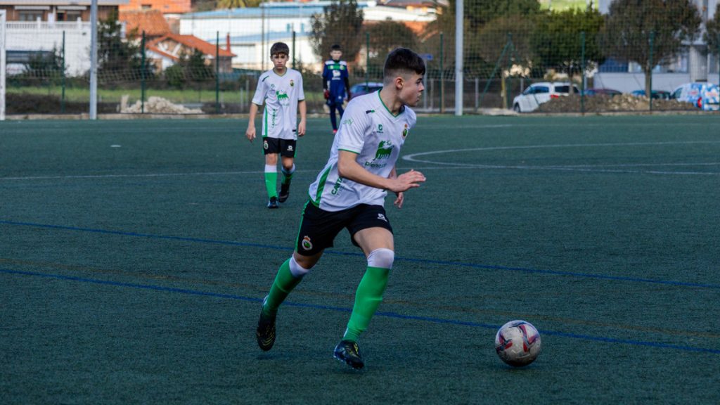 El Juvenil DH se llevó los tres puntos ante el Real Oviedo (1-0) El Juvenil DH se llevó los tres puntos ante el Real Oviedo (1-0)