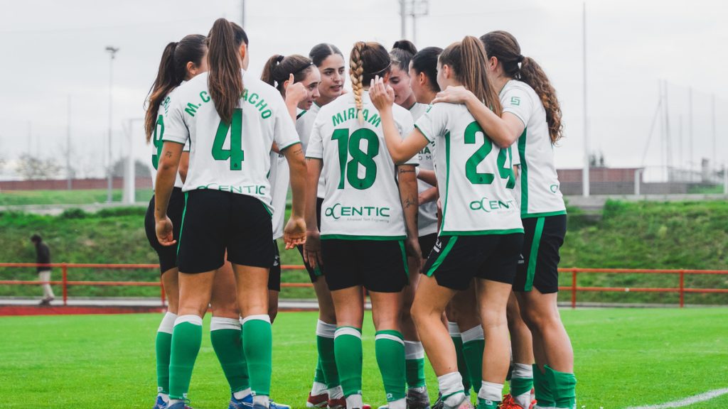 El Racing recibe al Real Sporting el domingo, 22 de marzo, a partir de las 12:00 horas en Astillero