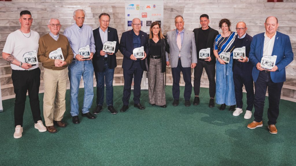 AUPA distingue en su IV Gala a reconocidos racinguistas como Pedro Munitis, Miriam Peña o Delfín Calzada