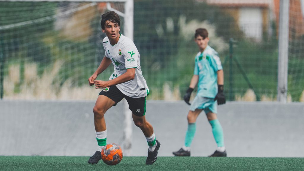 El Juvenil DH cedió los puntos ante el RC Deportivo (4-1)