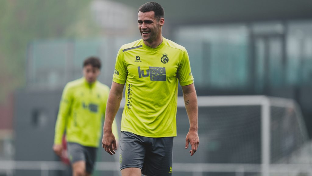 El Racing realiza su segundo entrenamiento de cara a su visita al Alfonso Murube