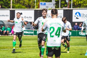 El Rayo Cantabria visita al Coruxo FC en el viaje más largo del curso