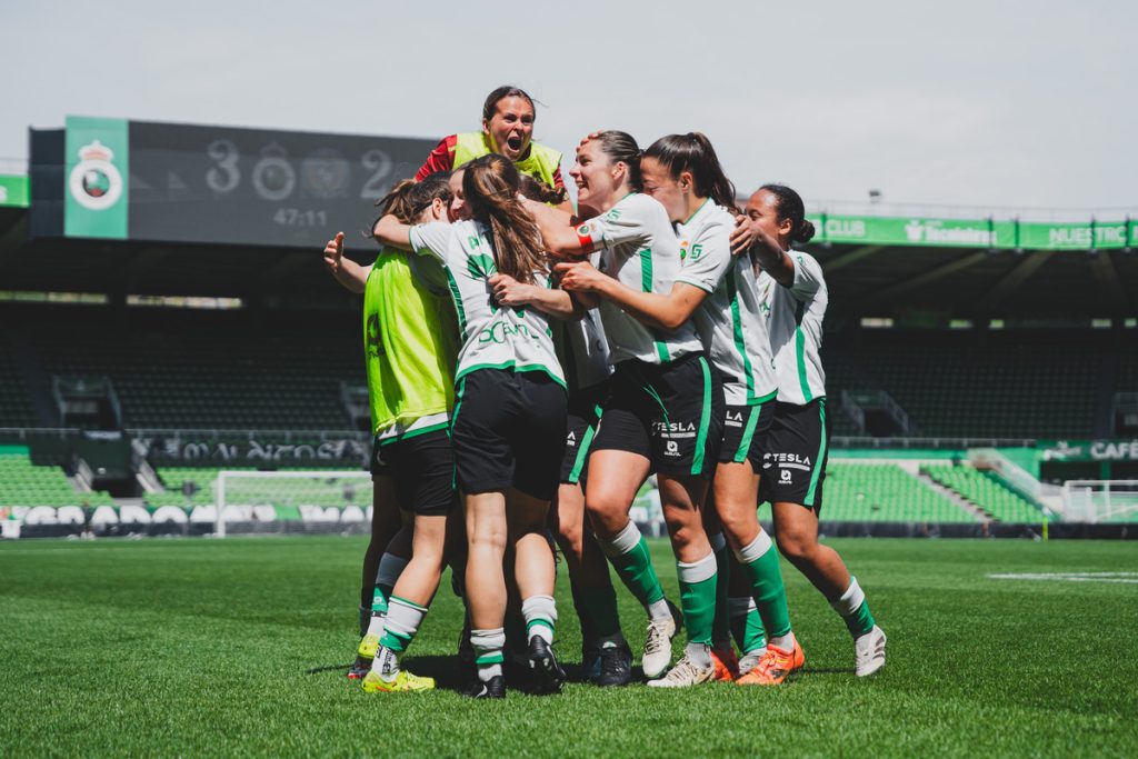 Victoria histórica y épica del Racing en El Sardinero (3-2)