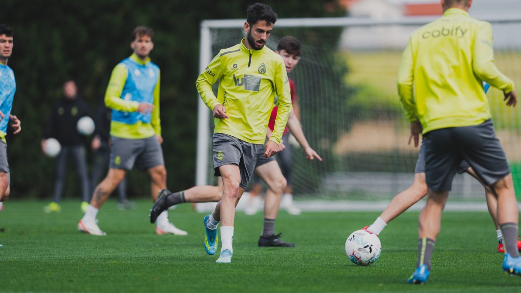 El Racing, cada vez más cerca de la ilusión que le persigue, recibe al Real Valladolid en los Campos de Sport
