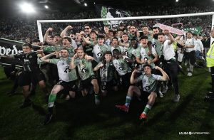La fiesta del regreso del Racing a Primera División, en los Campos de Sport