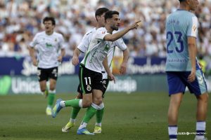Un punto valioso (1-1) Un punto valioso (1-1)