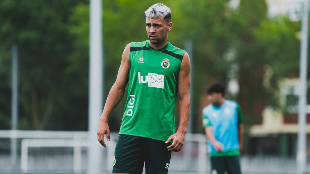El Racing disputa ante el Athletic, en Laredo, su primer ensayo veraniego en Cantabria