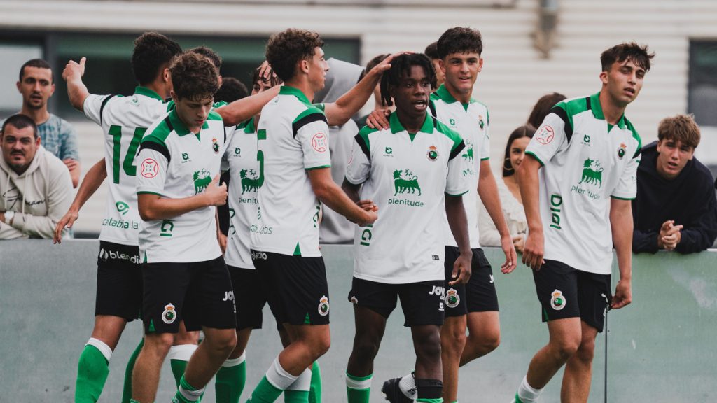 El Juvenil DH se impuso al Real Oviedo para inaugurar el curso en el ‘Fútbol Formativo’ (2-0)