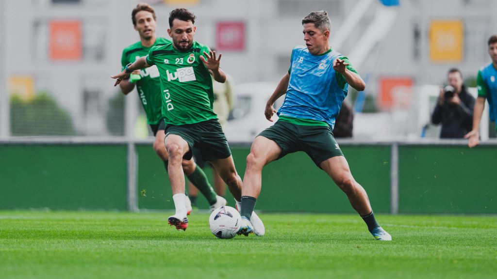 El Racing completa en el Santi Gutiérrez Calle su segundo entrenamiento semanal El Racing completa en el Santi Gutiérrez Calle su segundo entrenamiento semanal