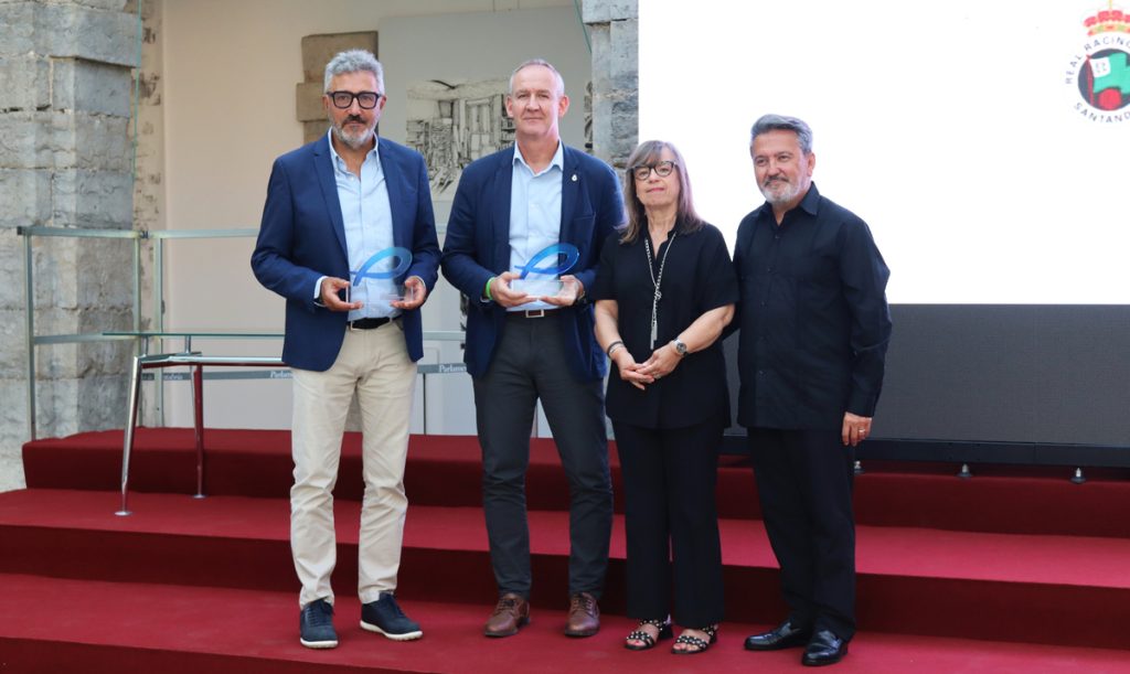 El Racing y su Fundación reciben el galardón ‘Por Una Nueva Vida 2026’ por su compromiso social El Racing y su Fundación reciben el galardón ‘Por Una Nueva Vida 2026’ por su compromiso social