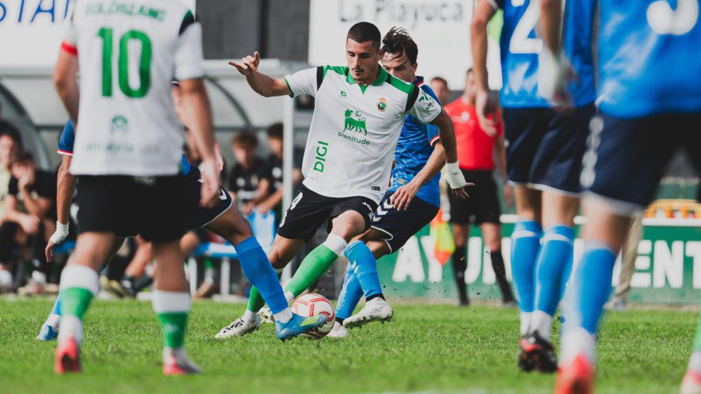 El Rayo Cantabria cae ante la SD Amorebieta (0-2) El Rayo Cantabria cae ante la SD Amorebieta (0-2)
