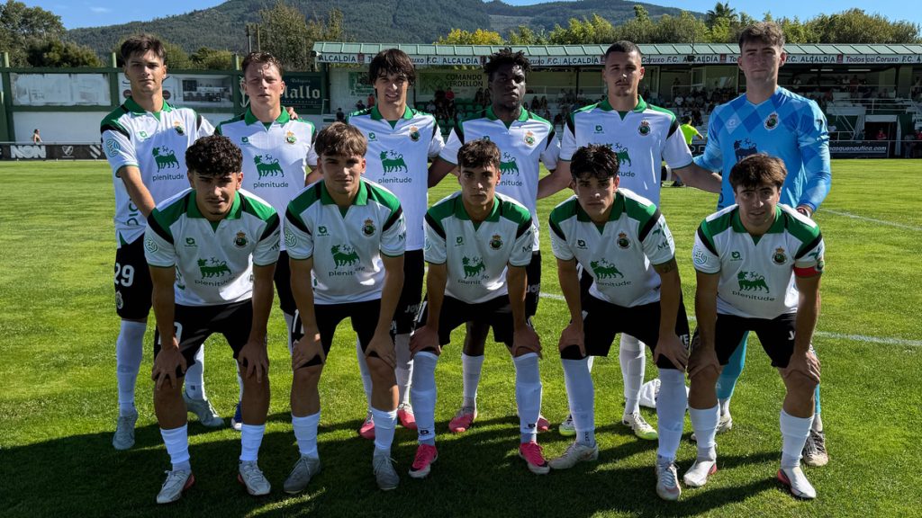 El Rayo Cantabria regresa de Coruxo con su primer punto del curso (1-1)